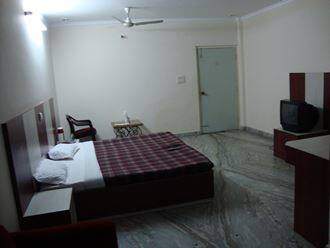 Hotel Balaji Prakash, Basti 5